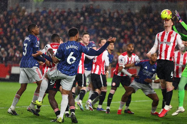 Arsenal empata com o Brentford e perde vantagem na liderança