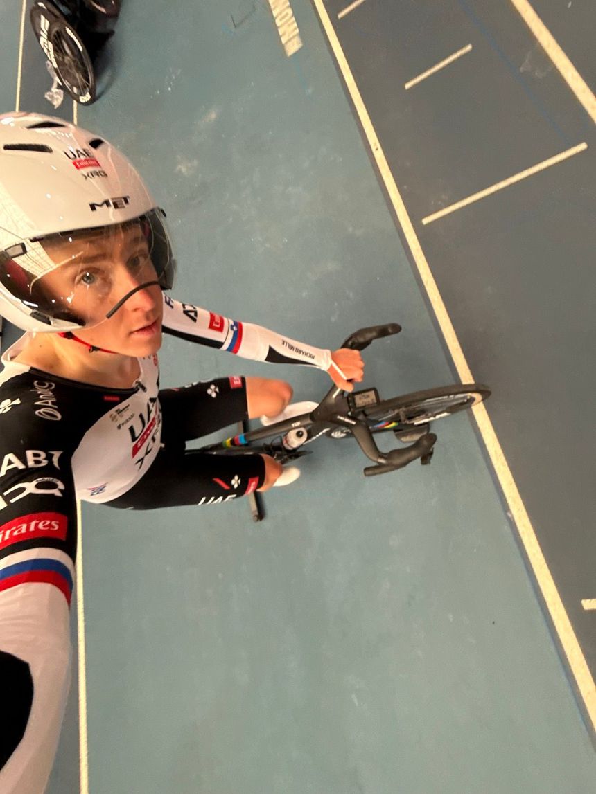 Pogacar está em Valência a treinar-se para o arranque da época daqui a três semanas