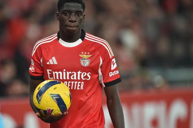 Banjaqui soma três jogos pela equipa principal do Benfica (foto: Miguel Nunes)