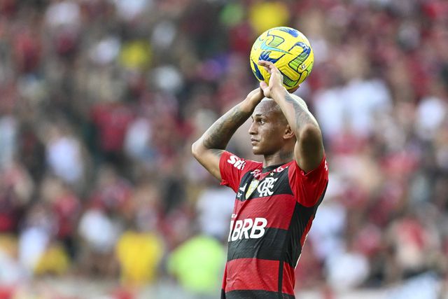 Jogador do Flamengo acusado de agressão e ameaças