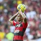 Jogador do Flamengo acusado de agressão e ameaças