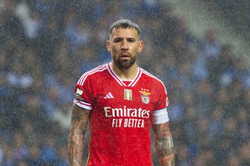 Otamendi: «Estou muito confortável no Benfica, voltar à Argentina é cada vez mais difícil»