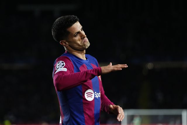 Barcelona domina Nápoles e está nos quartos de final da Liga dos Campeões