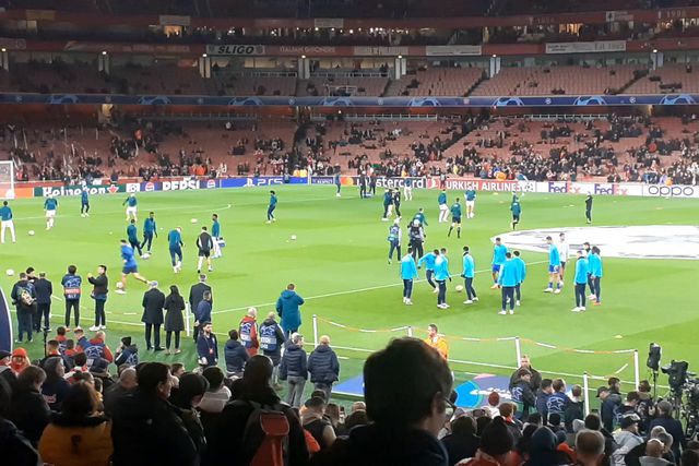 Equipa do Arsenal prepara-se para o embate contra FC Porto