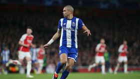 «Pepe renovou, mas pediu-me para não meter o contrato na Liga»