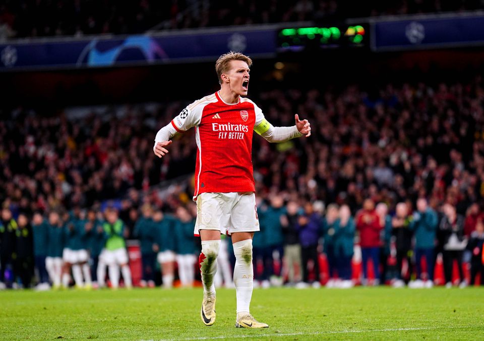 Os destaques do Arsenal: Odegaard elevou Raya a herói