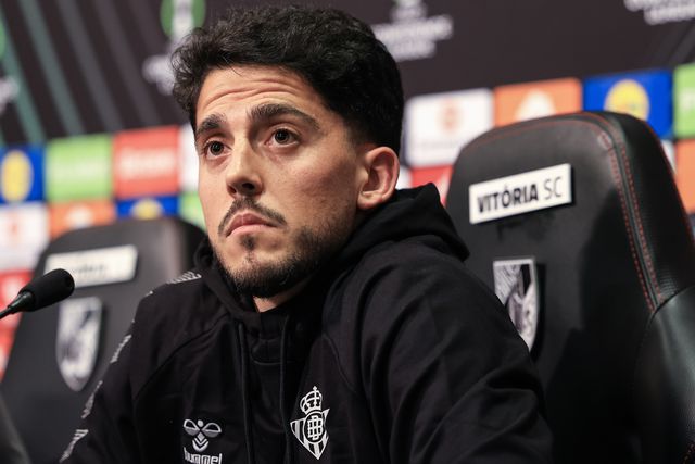 Fornals: «Fiquei surpreendido com os adeptos do Vitória»