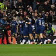 A festa dos jogadores do PSG em Anfield