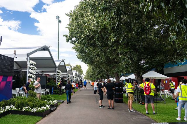 Como o parque público de Melbourne se transforma num circuito de F1