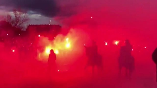 A chegada apoteótica da equipa do Atlético Madrid (vídeo)