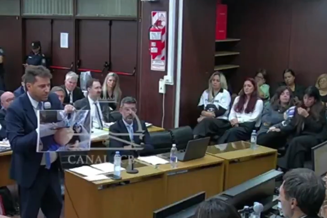 «Assim morreu Maradona»: procurador mostra foto inédita (vídeo)