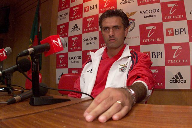 Lembra-se da bronca com Sabry? Mourinho volta a fazer das suas