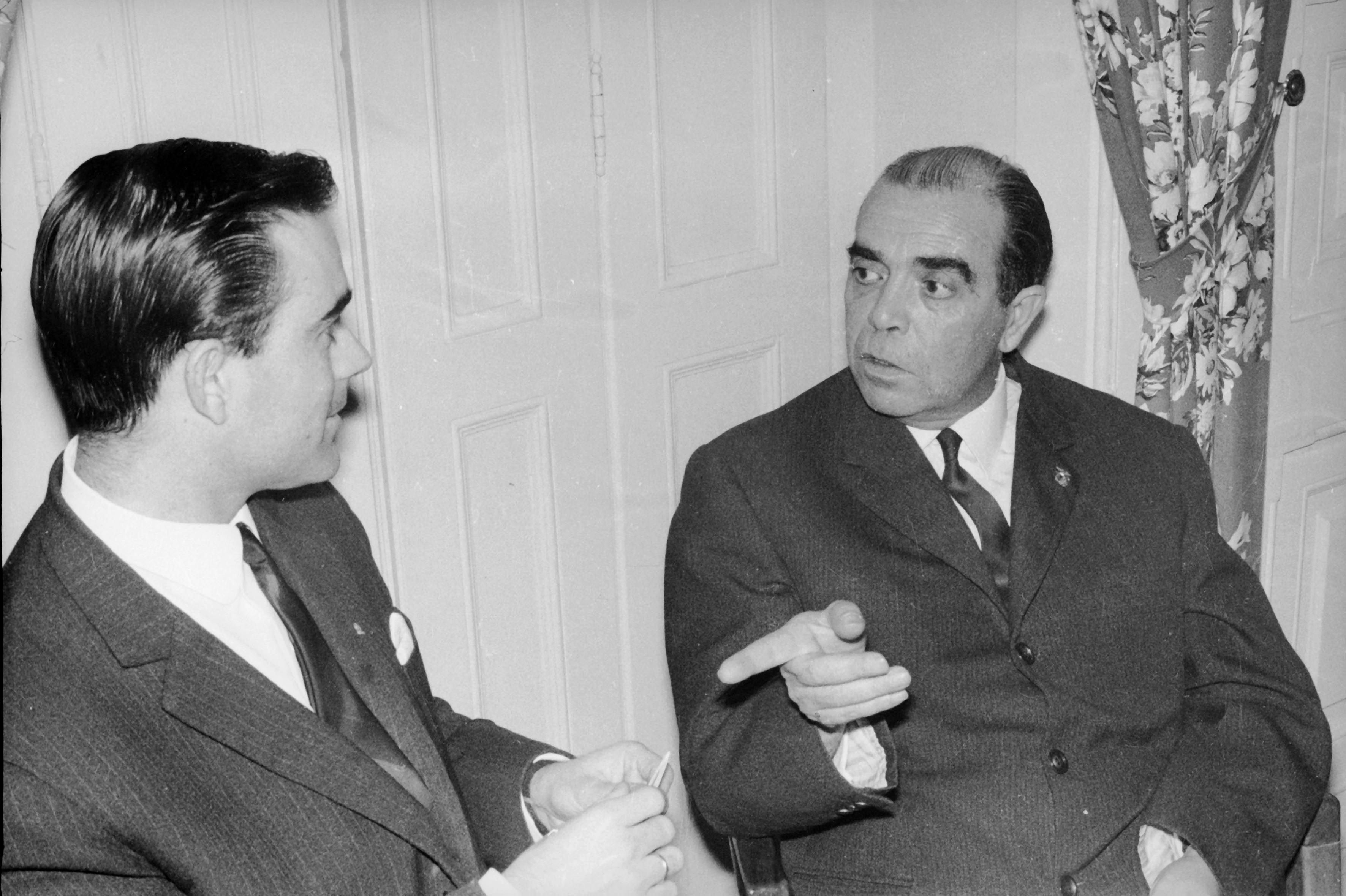 Mário Zambujal com Adolfo Vieira de Brito, então presidente do Benfica - Foto: A BOLA