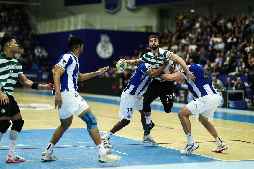FC Porto e Sporting drfrontam-se logo a abrir a fase de apuramento de campeão do campeonato de andebol - Foto: Sporting