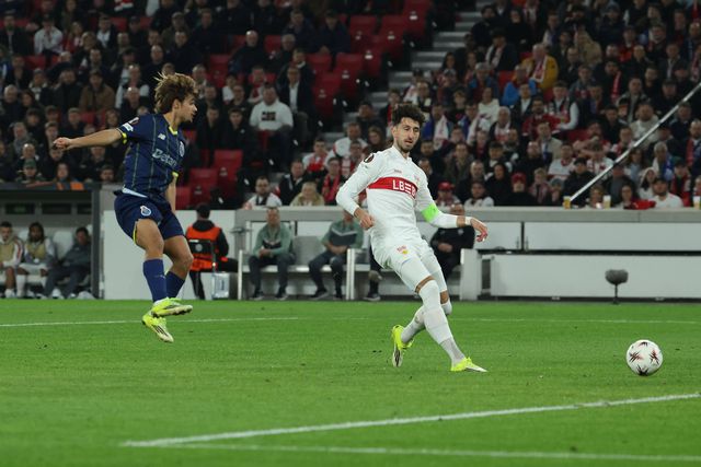 VÍDEO: pressão do FC Porto faz mossa e Rodrigo Mora não perdoa