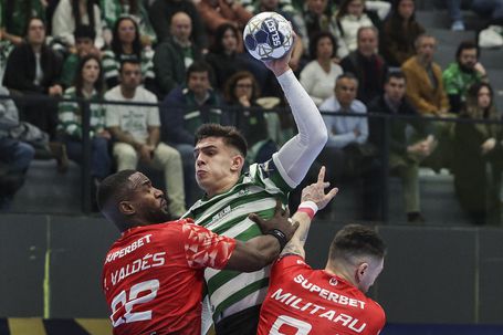 Foi preciso chamar a artilharia para o Sporting ganhar!