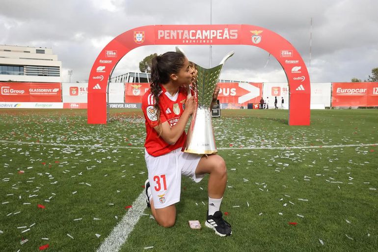 Clarinha, a craque brasileira do Benfica e campeã Sul-Americana sub-20 - Foto: Instagram