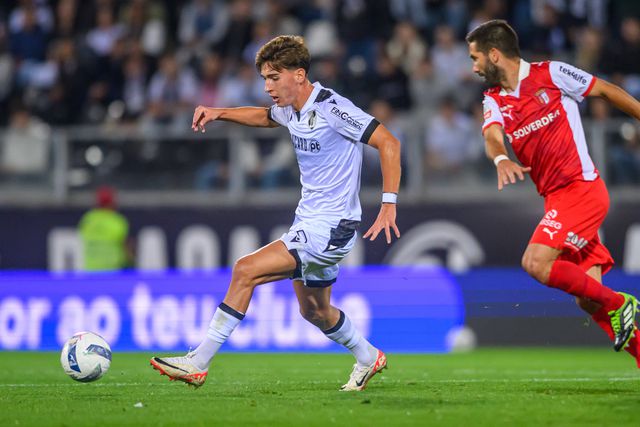 V. Guimarães: novo treinador tem o melhor marcador da equipa B na retina