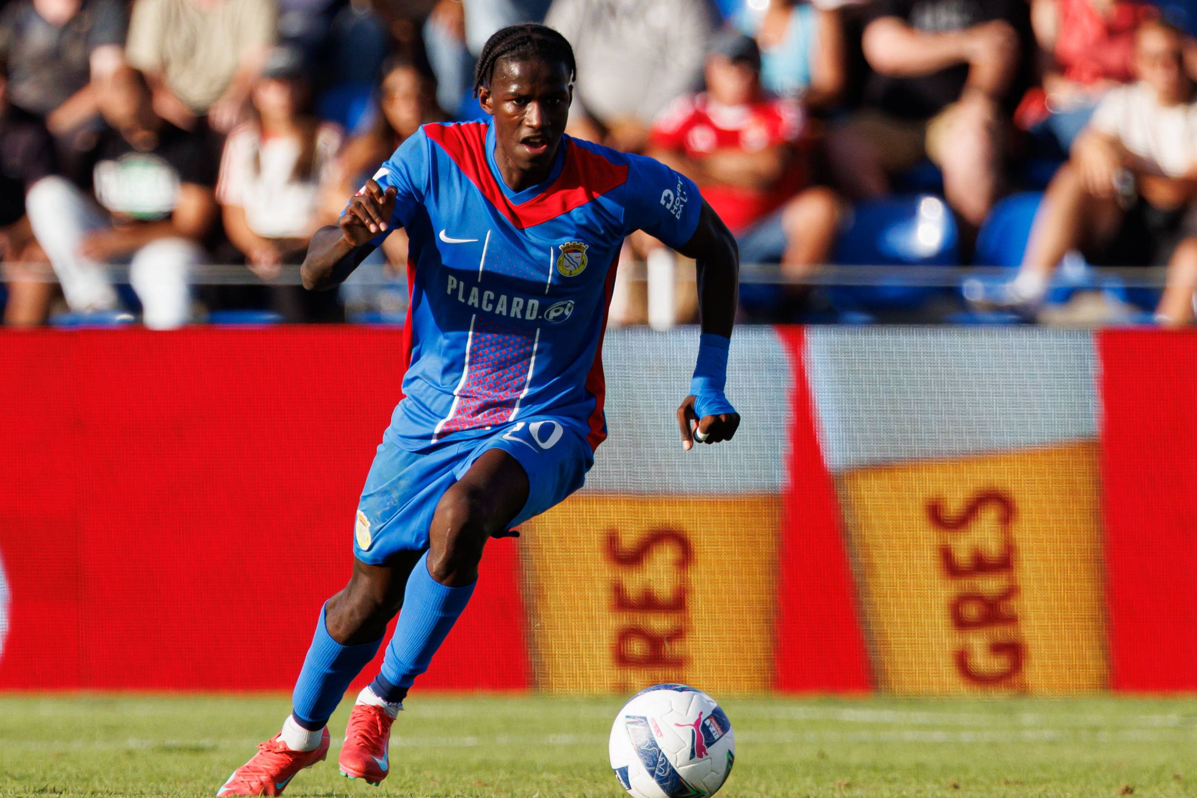 Chiquinho, avançado do Alverca (foto: Imago)