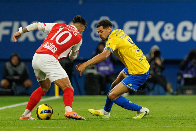 Estoril: ideia de Ian Cathro criou um médio em potência