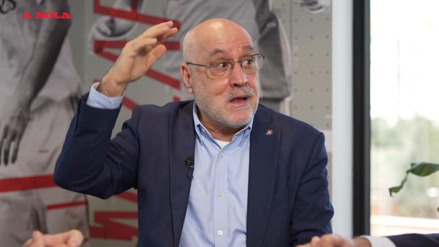 «José Mourinho e José Peseiro foram os que mais se destacaram naquele grupo de estudantes»