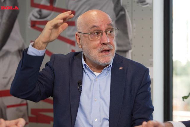 «José Mourinho e José Peseiro foram os que mais se destacaram naquele grupo de estudantes»