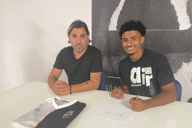 Farense: Uri Lima e Ravi com contratos profissionais