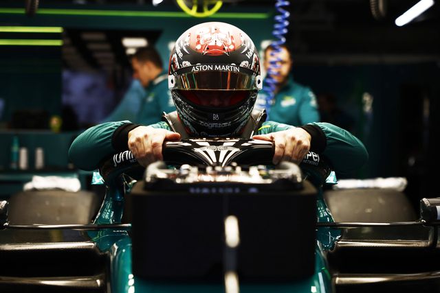 Fernando Alonso: «Gosto demasiado de guiar, não posso parar agora»