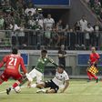 Palmeiras vence na Libertadores com reviravolta e é líder do grupo