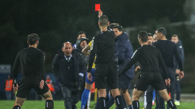 «Não são as arbitragens que justificam o 3.º lugar do FC Porto»