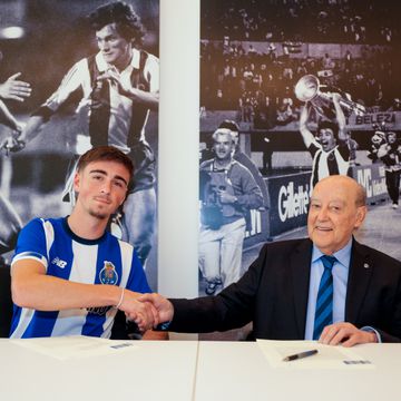 Oficial: Martim Fernandes renova com o FC Porto