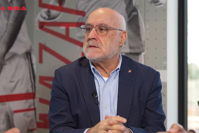 «Num jogo na Coreia vi um treinador a dar uma palmada a um jogador»