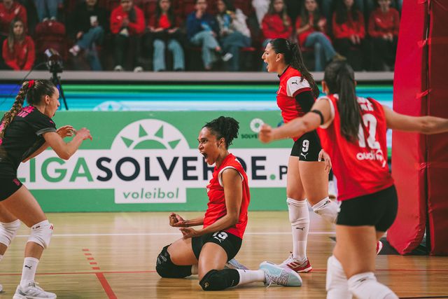 Equipa de voleibol feminino do SC Braga 2024-25. Foto SC Braga