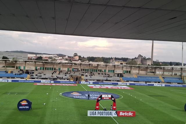 Estádio Municipal de Rio Maior é palco do duelo entre Casa Pia e FC Porto, da 29.ª jornada da Liga (Foto: A BOLA)