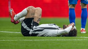 Trio português não evita nova derrota do Besiktas e Europa complica-se