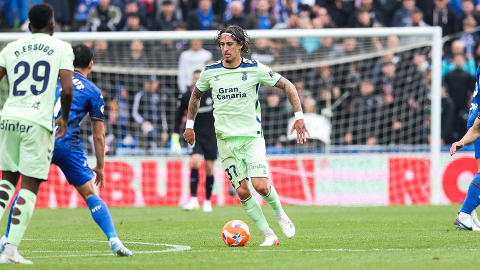 Segunda parte de luxo de Fábio Silva vale três pontos ao Las Palmas