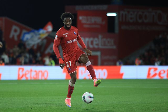 Sandro Cruz, lateral-esquerdo do Gil Vicente