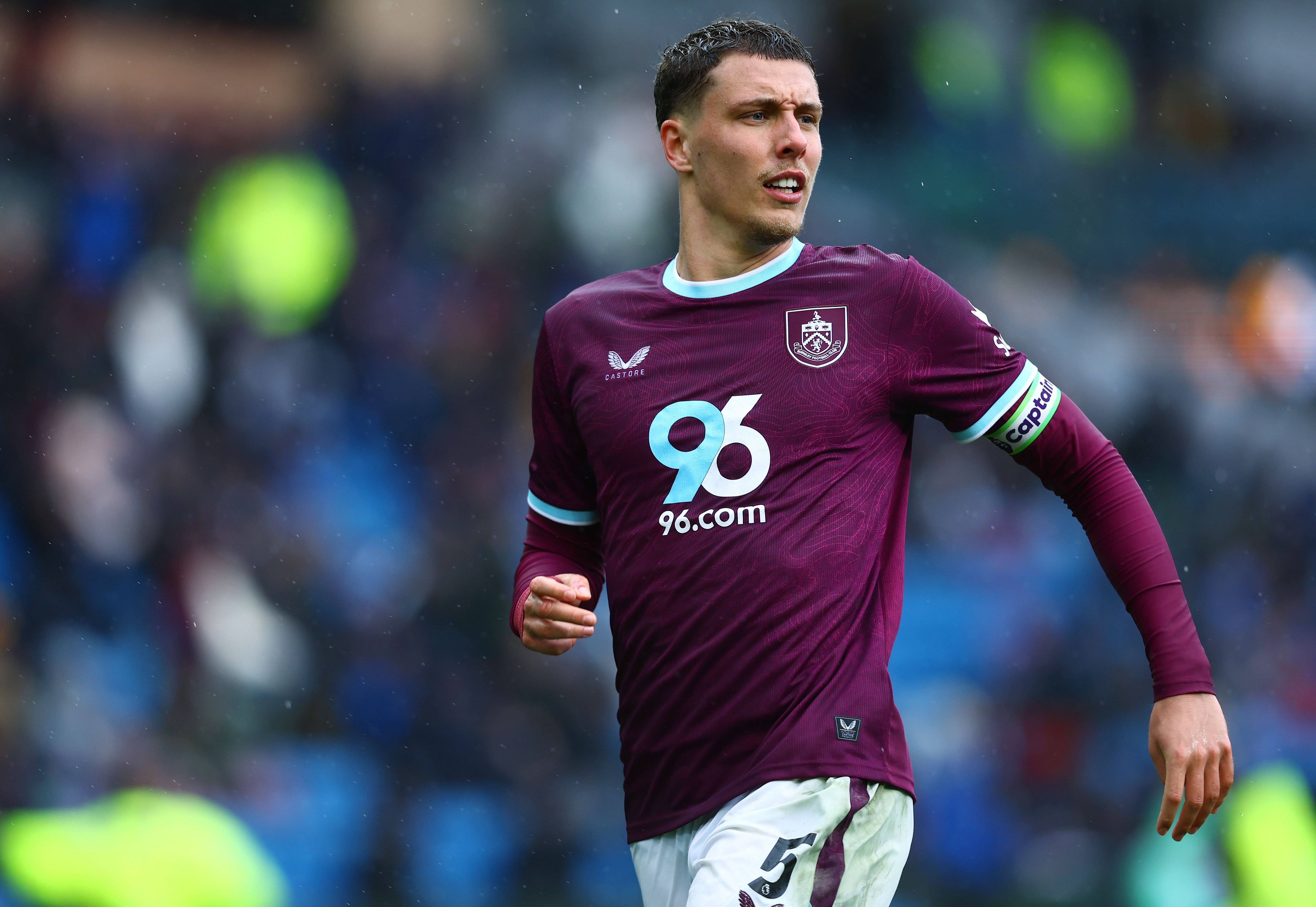 Maxime Estève, defesa-central, Burnley. Valor de Mercado:25 M€. Dados: Transfermarkt