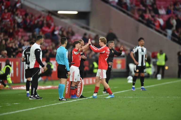 Gonçalo Moreira entrou para o lugar de Schjelderup - Foto: Miguel Nunes