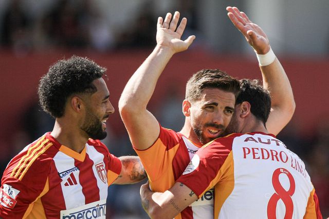 Tomané pede desculpa depois de ter marcado ao V. Guimarães — Foto: Aves SAD