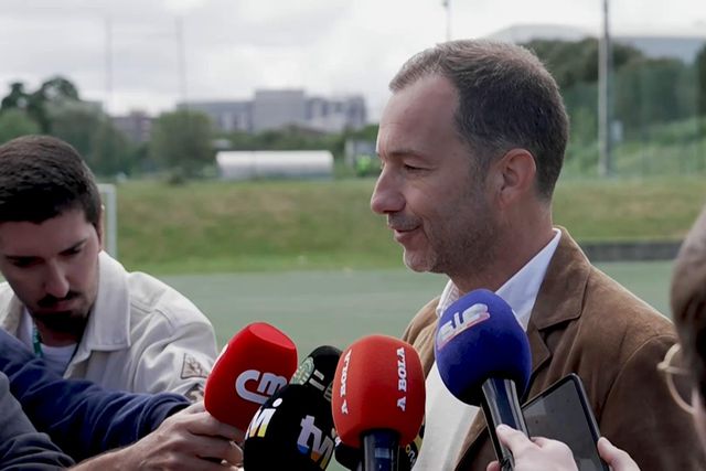 «Sei que o Sr. Aurélio está a rir de felicidade...»