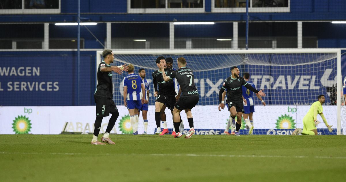 VÍDEO: Begraoui reduz a desvantagem do Estoril frente ao FC Porto