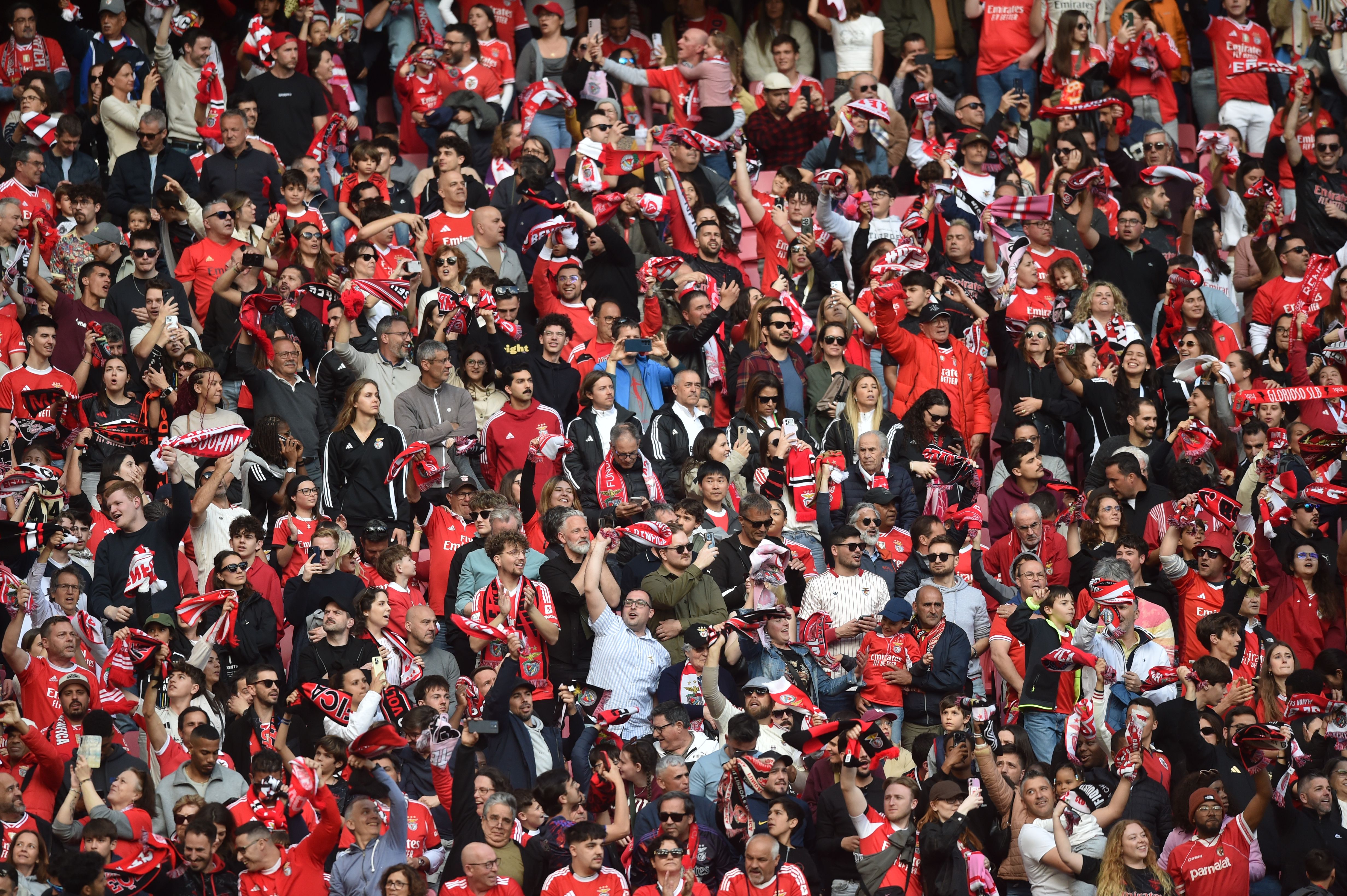 Adeptos do Benfica na Luz - Foto: Miguel Nunes