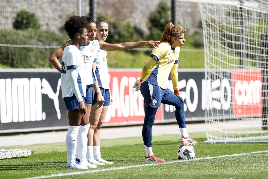 Inês Pereira no treino da Seleção Feminina
