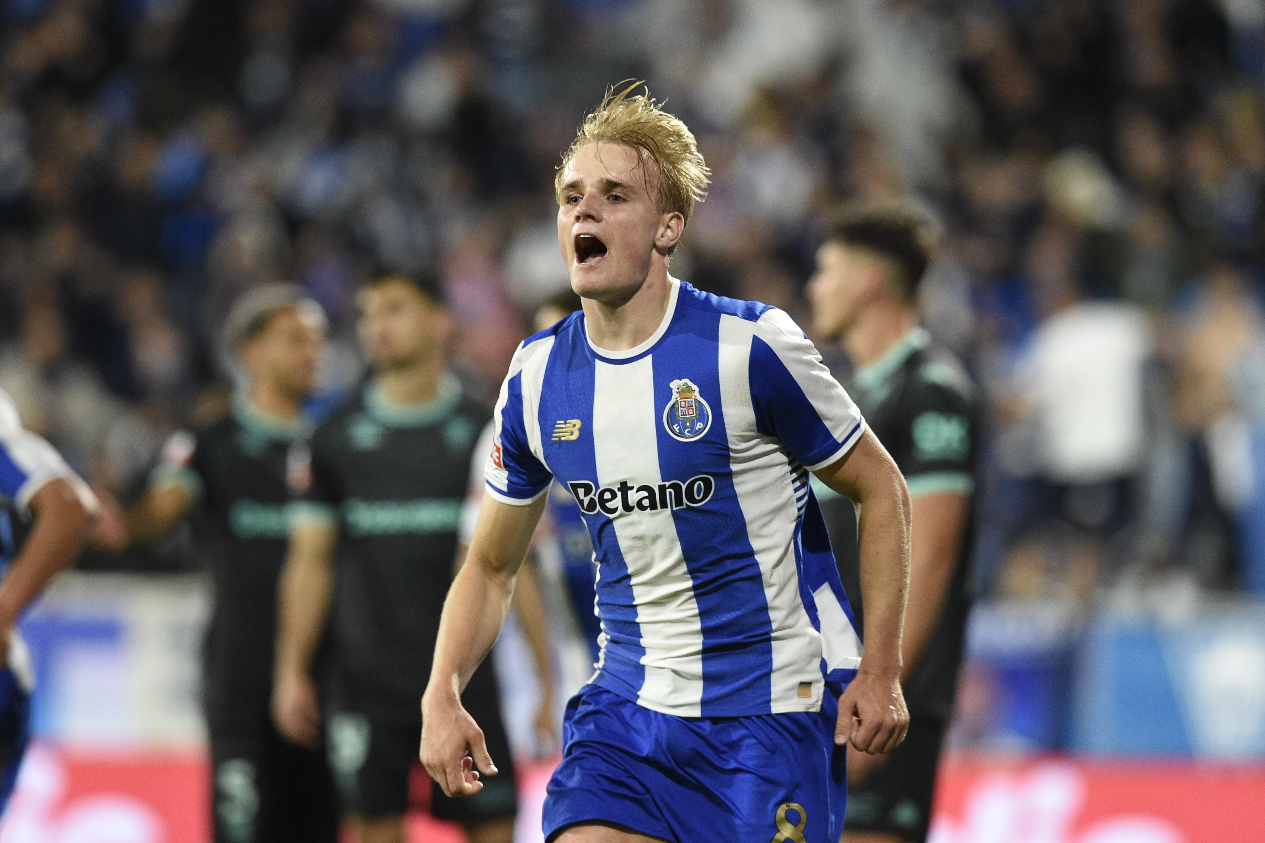 Froholdt marcou o terceiro golo - Foto: Sérgio Miguel Santos