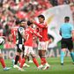 Benfica resolve cedo e regressa às vitórias antes do dérbi
