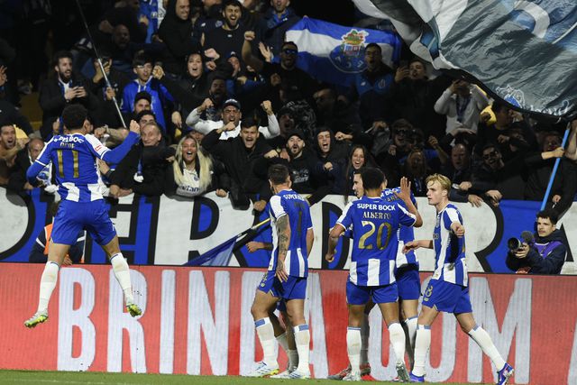 Pepê abriu o marcador na Amoreira. Foto Sérgio Miguel Santos
