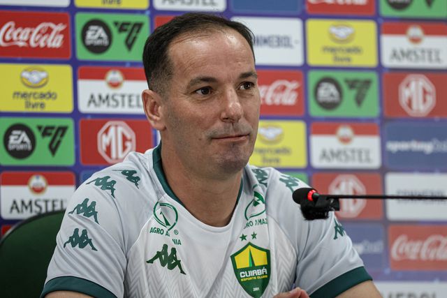 Petit: «Eu não estava habituado e sofro, imagino os jogadores…»