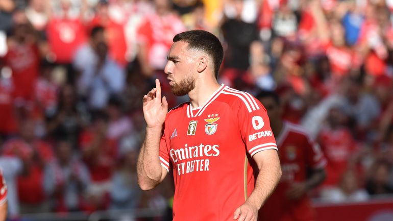 Os melhores golos de Kokçu com a camisola do Benfica (vídeos)