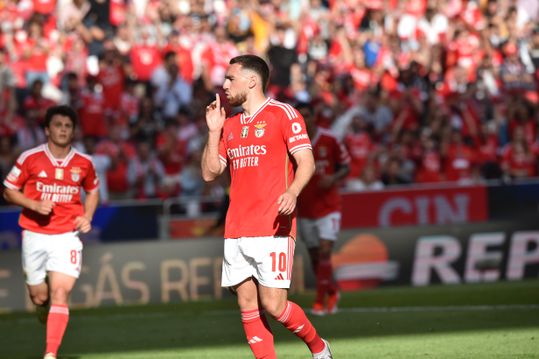 VÍDEO: Segundo penálti para o Benfica e desta vez marca Kokçu